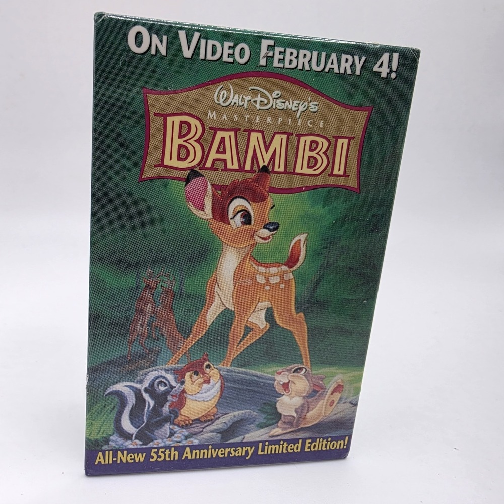 Bambi Movie Promo Pin Pinback Button DISNEY Thumper Flower‎